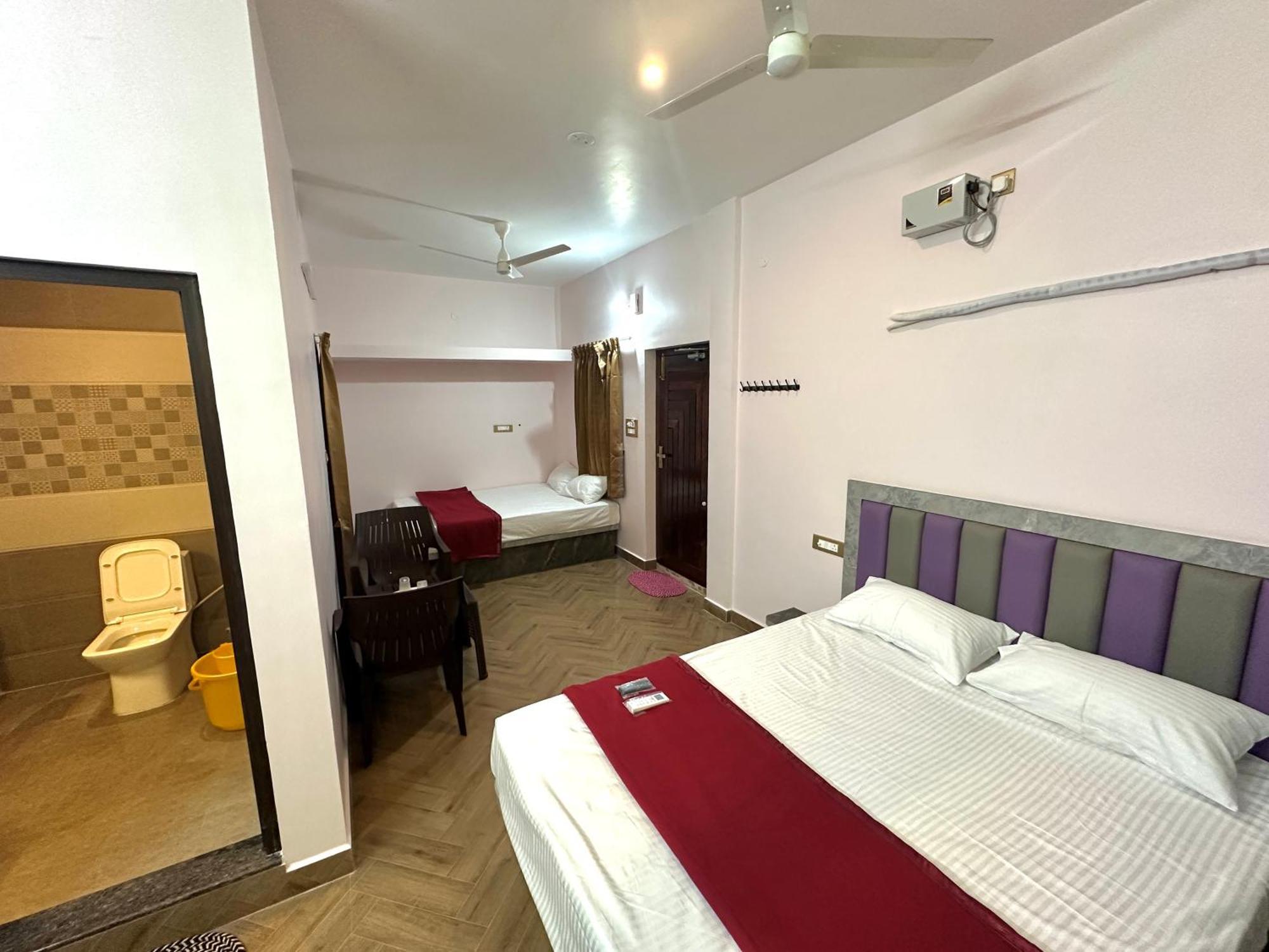 Om Lingeswaran Home Stay Tiruvannāmalai Buitenkant foto
