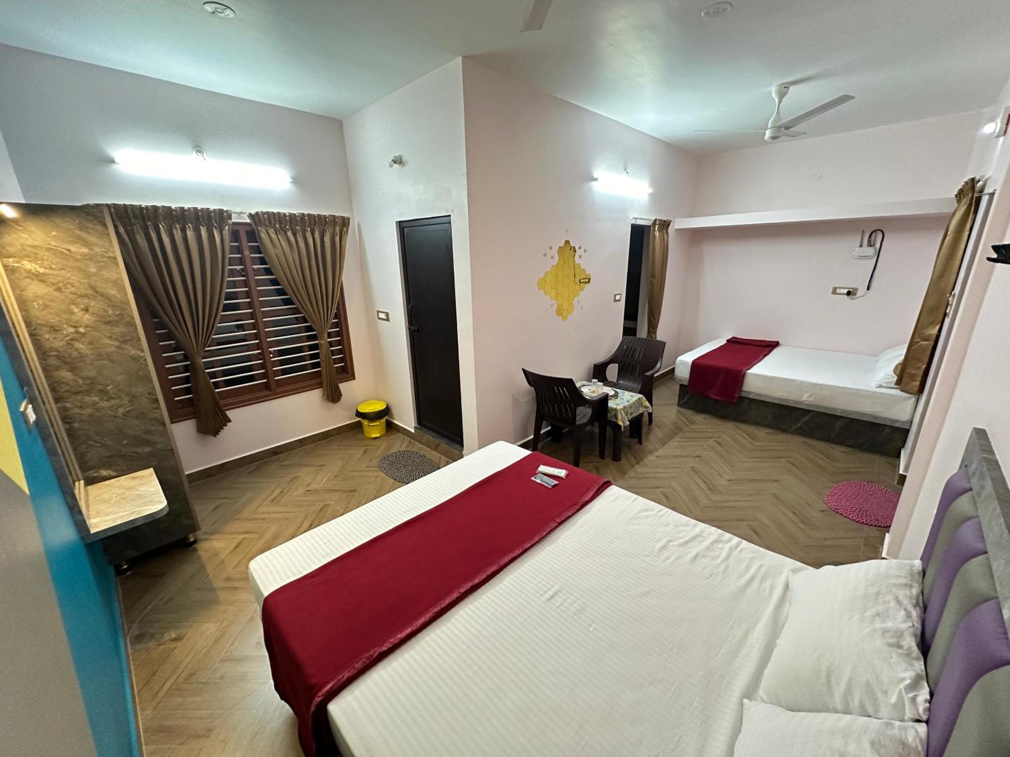 Om Lingeswaran Home Stay Tiruvannāmalai Buitenkant foto