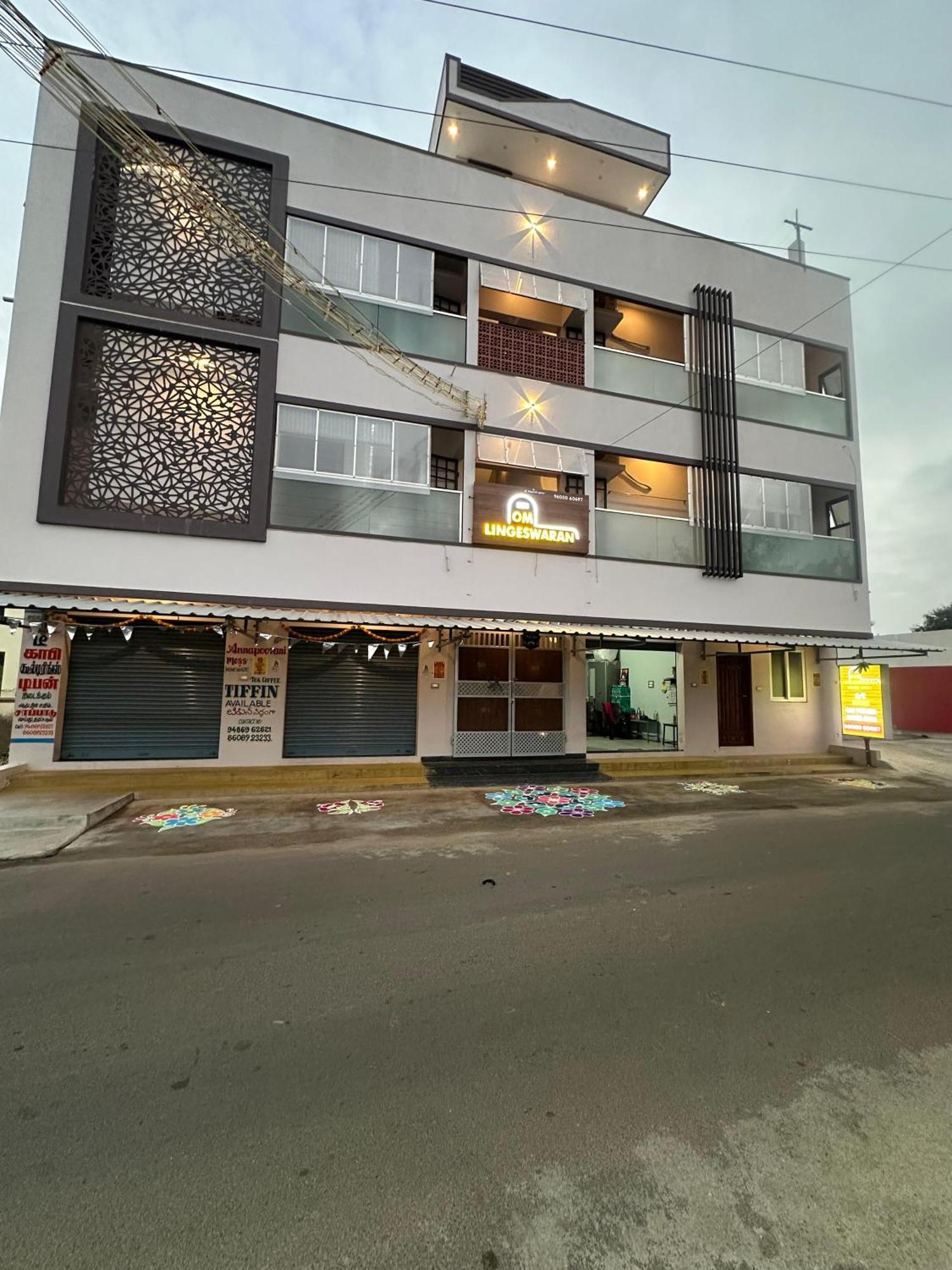 Om Lingeswaran Home Stay Tiruvannāmalai Buitenkant foto